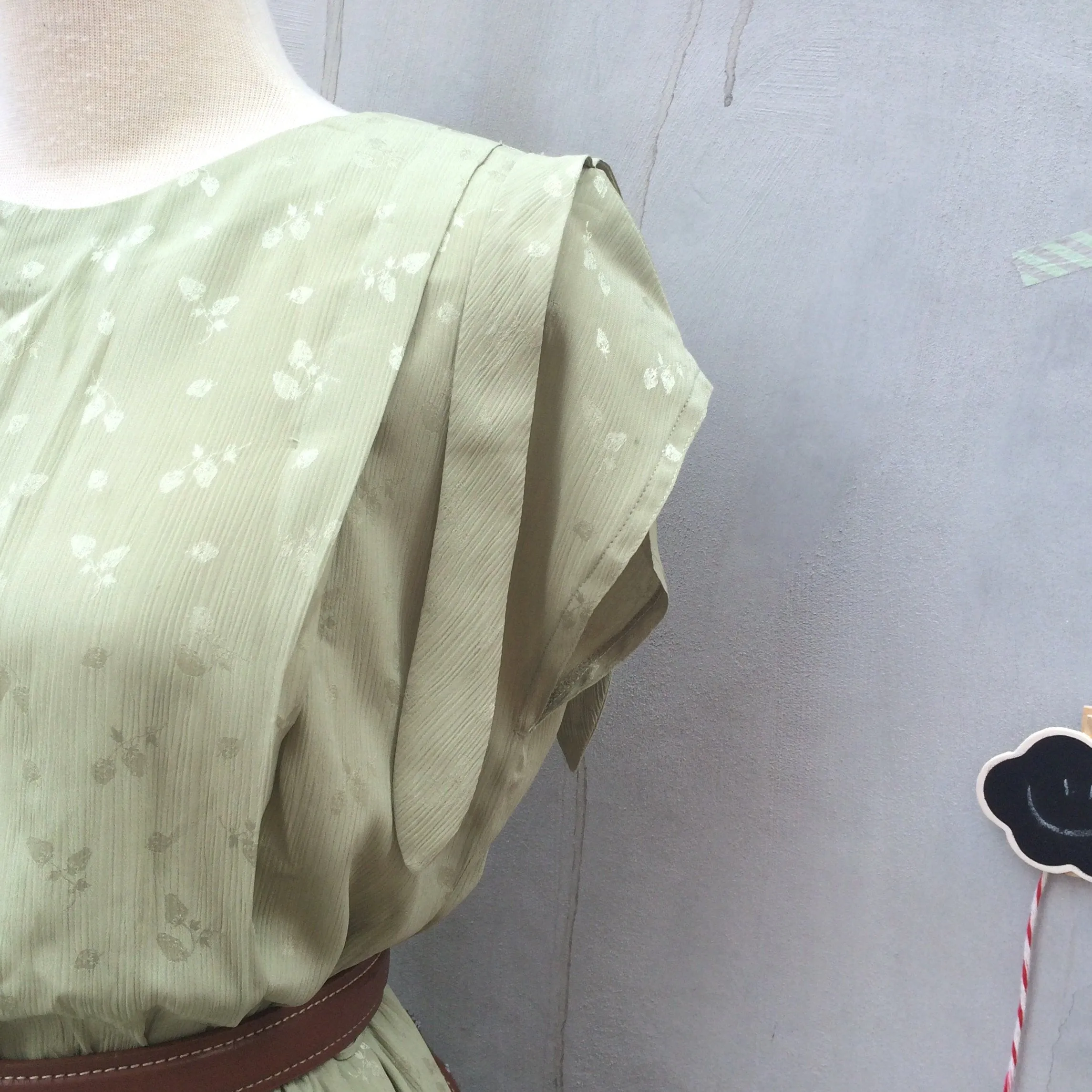 Green Strawberries | Vintage 1950s 1960s hidden Strawberry print Pastel Green Dress with Ribbon