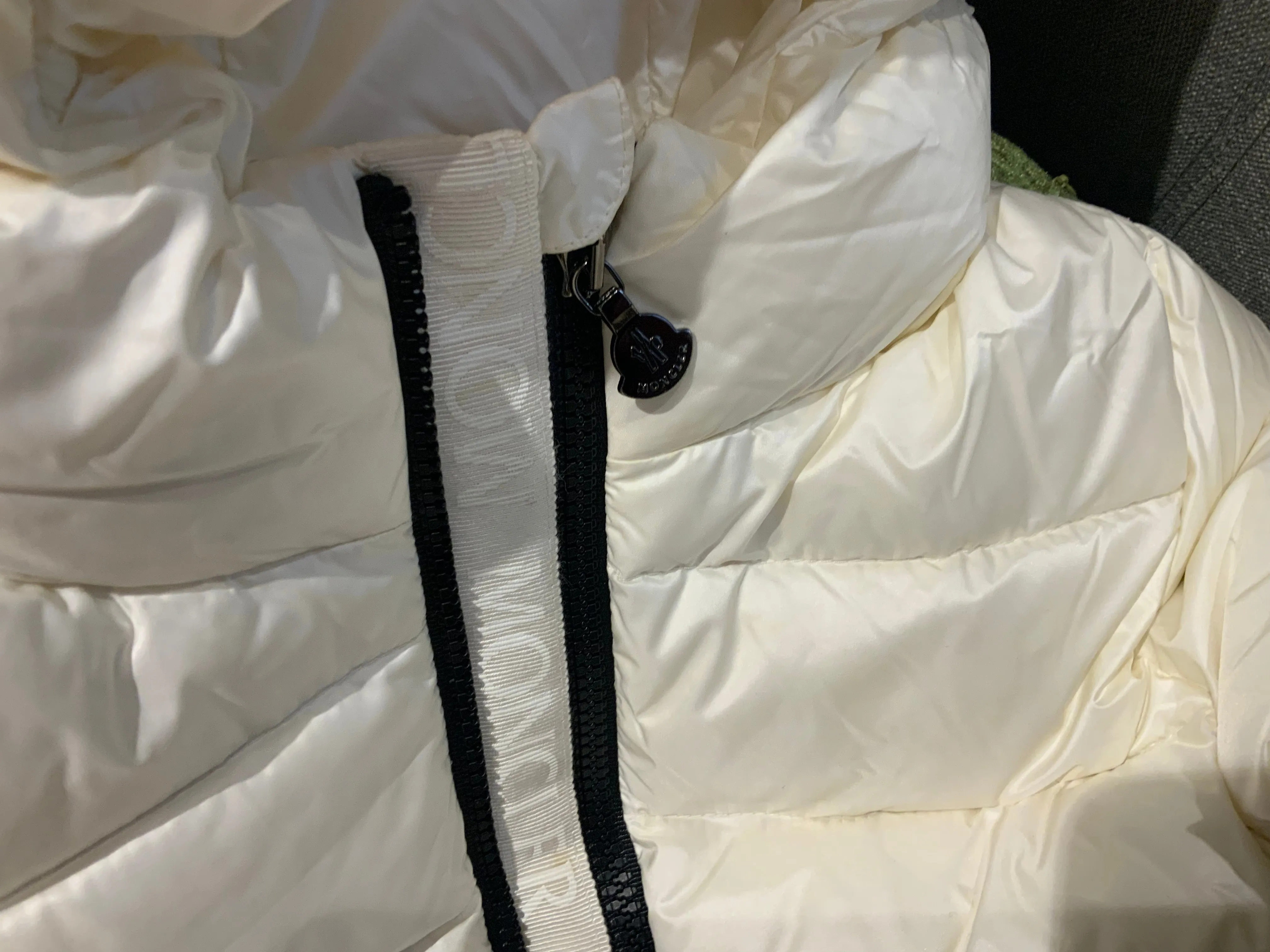 Moncler Alithia Moncler down jacket in padded Puffer Jacket Size 8 years 130 cm children