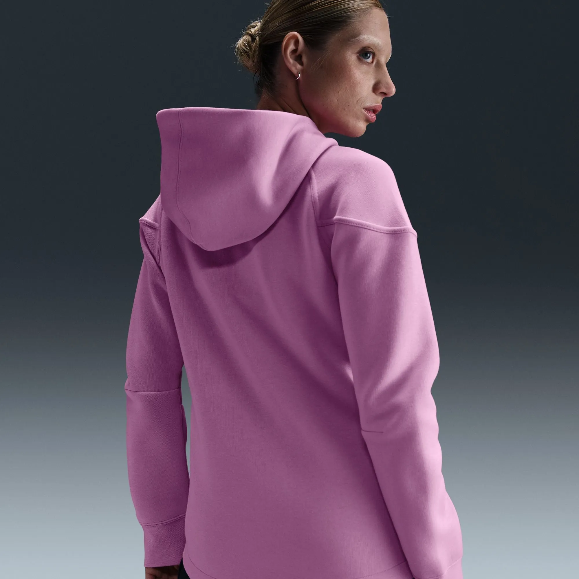 Nike - W Sportswear Tech Fleece Windrunner ~ Beyond Pink