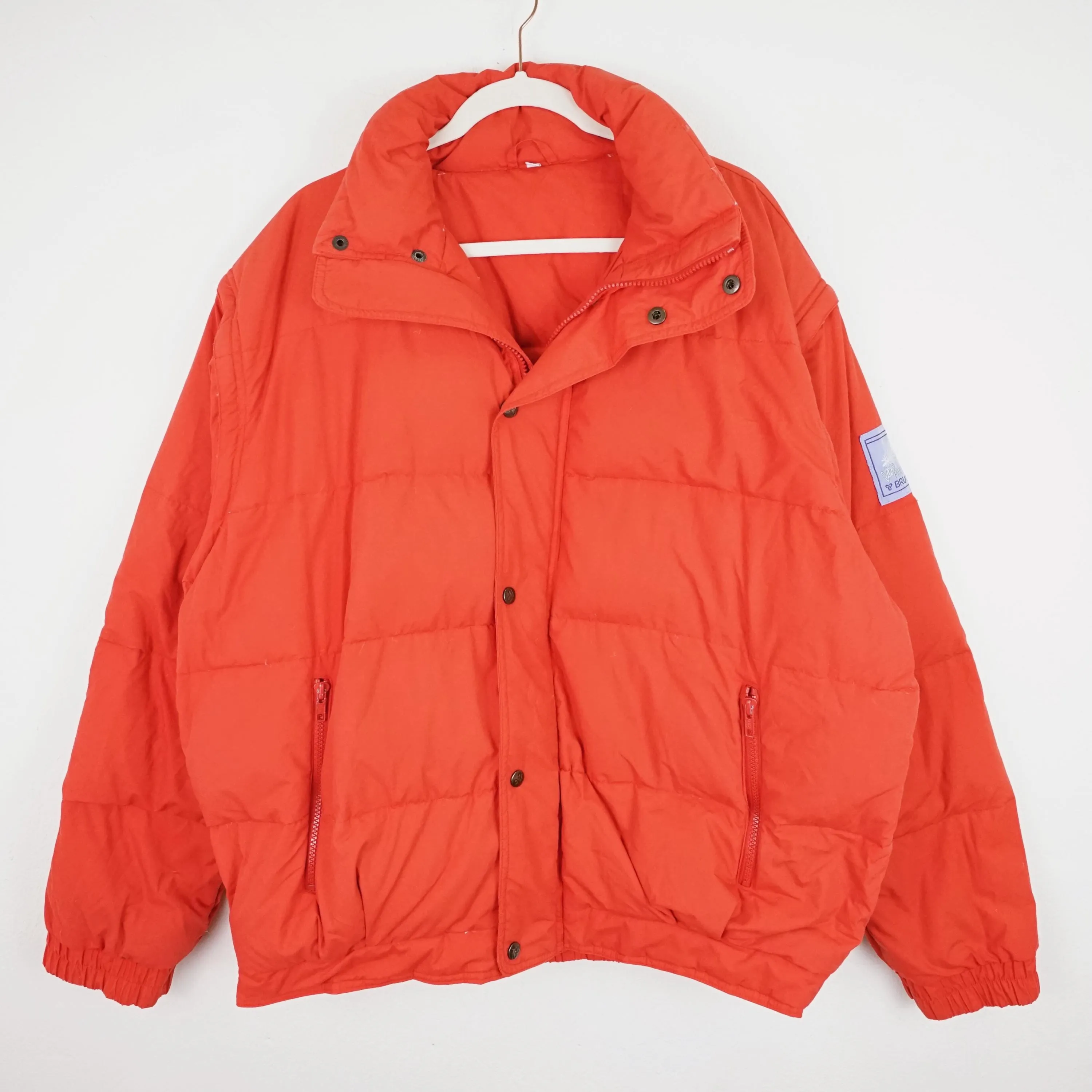 Vintage red Puffer Jacket Size L-XL